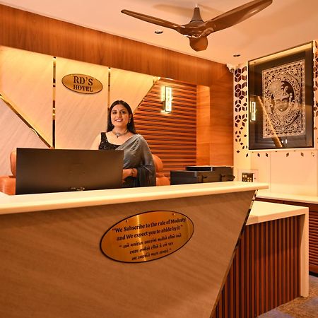 Rds Hotel Ahmedabad Bagian luar foto